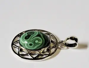 Nieuwe zilveren hanger met malachiet kopen? Bied vanaf 55!