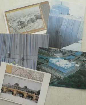 Christo - Vier uitgaven van Christo en Jaenne Claude, samen met 12 kunstkaarten kopen? Bied vanaf 50!