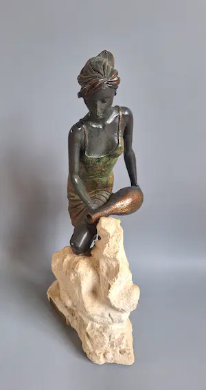 Luis Martinez Lafuente - Vrouw met kan kopen? Bied vanaf 150!