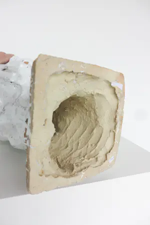 Johan Tahon - Sculptuur (keramiek, glazuur), Zonder titel kopen? Bied vanaf 1500!