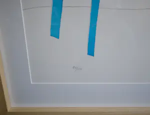 Klaas Gubbels - Litho - Rode kan op blauwe tafel Nr.94 - Geheel nieuw ingelijst kopen? Bied vanaf 550!