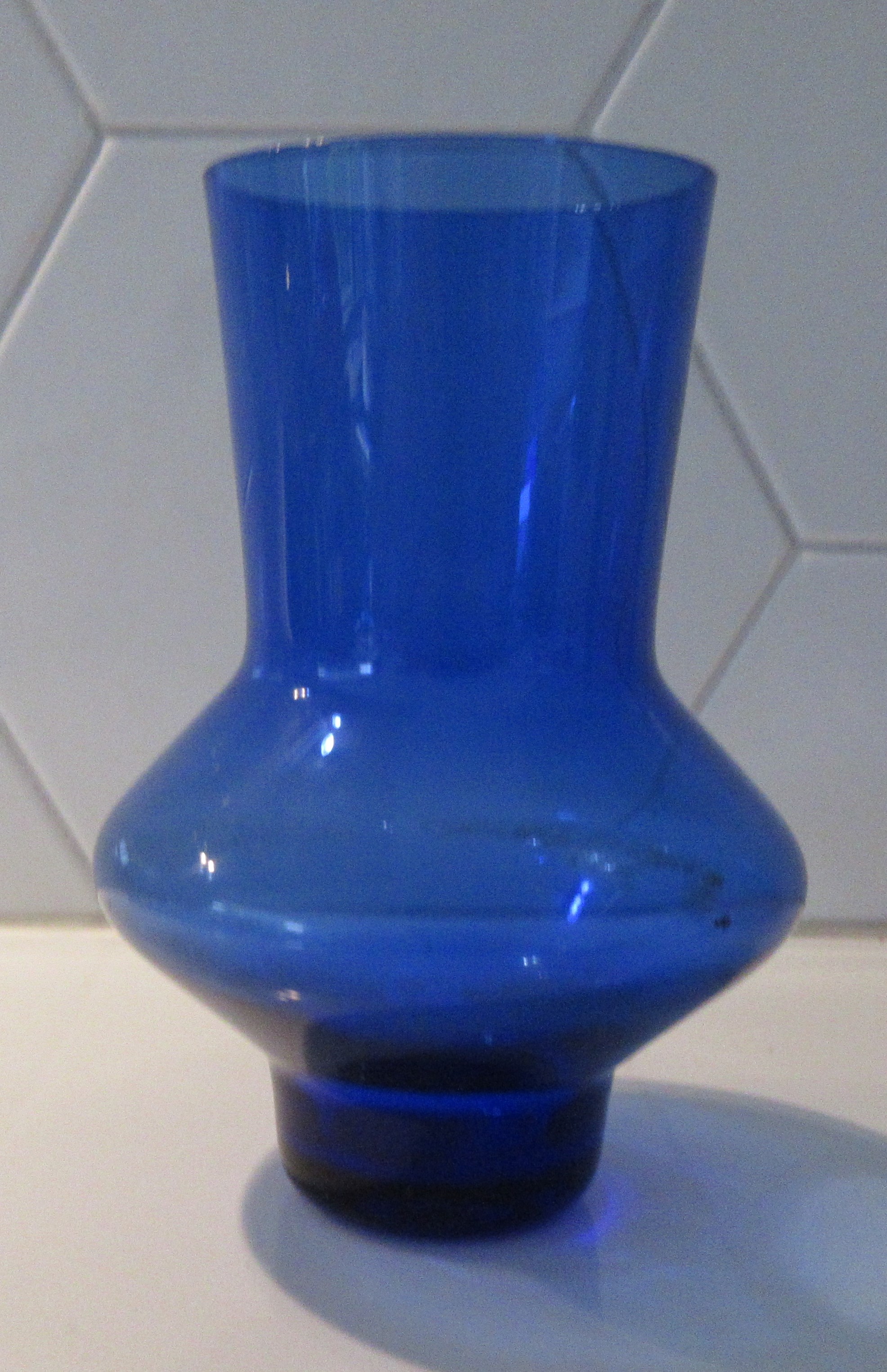 Niet of onleesbaar gesigneerd - Lot van 5 sixties glazen vaasjes kopen? Bied vanaf 1!