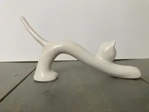 Naaman Porcelain Israel - Strekkende kat kopen? Bied vanaf 40!