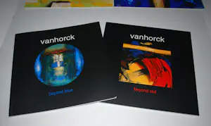 Hans Vanhorck - About Colour: luxe box met 4 zeefdrukken/2 boeken kopen? Bied vanaf 125!