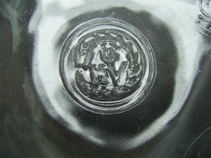 Kosta Boda - Ulrica Hydman Vallien - Glazen schaal "Open Minds" kopen? Bied vanaf 45!