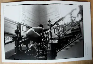 Herman Brood - Gerard Wessel fotografeert Herman Brood (handgesigneerd door Brood!) kopen? Bied vanaf 125!