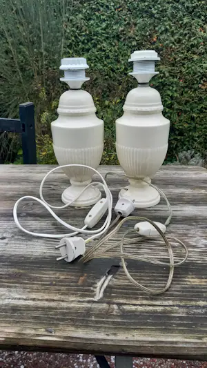 Wedgwood - 2 lampvoet met kap kopen? Bied vanaf 95!
