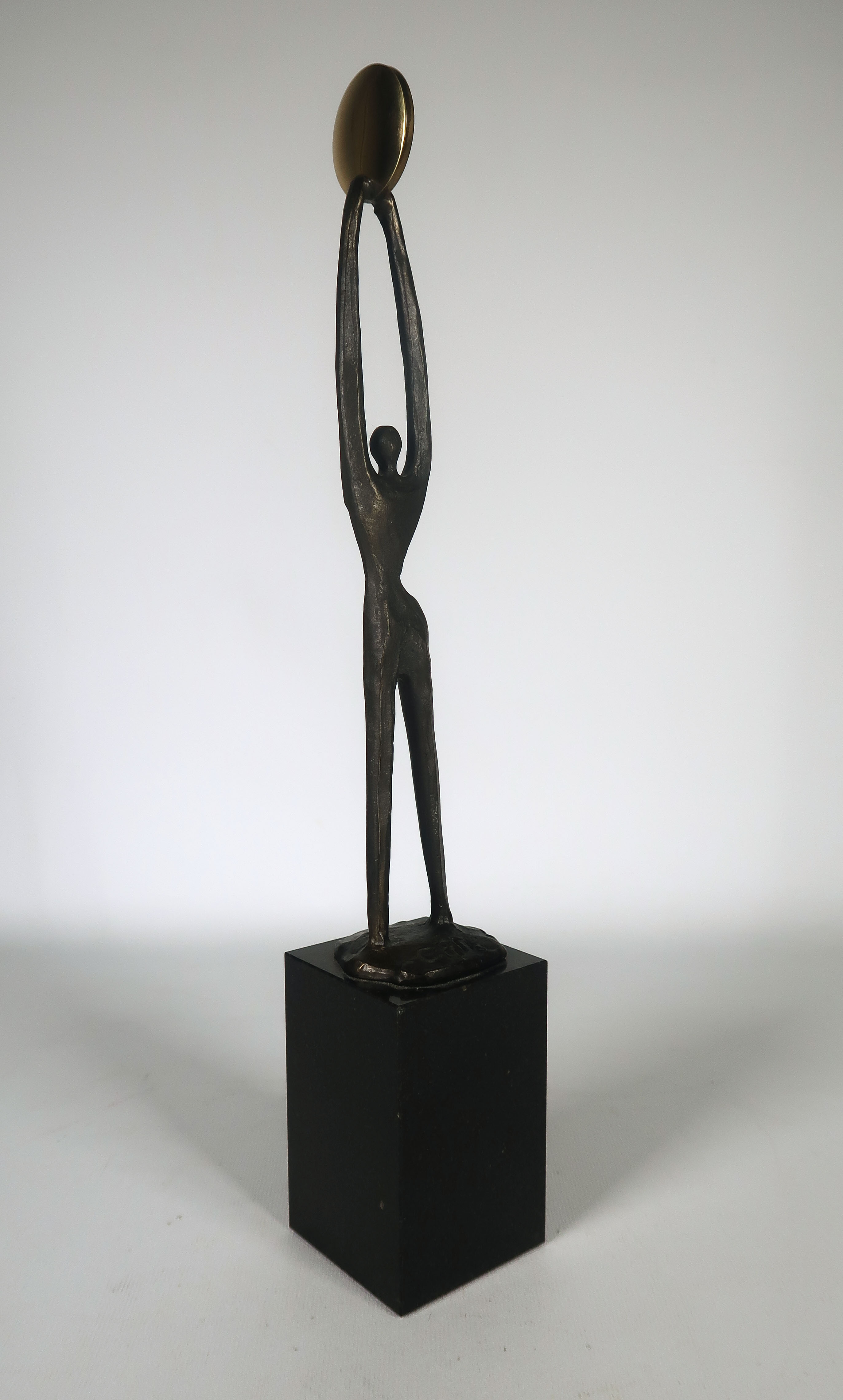 Corry Ammerlaan - Brons en graniet, Zonder titel kopen? Bied vanaf 40!