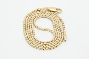 25 - Strak  geelgouden 18krt  venetiaans collier kopen? Bied vanaf 510!