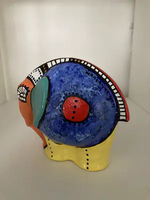 Marianne Bey - Colored Elephant kopen? Bied vanaf 1!