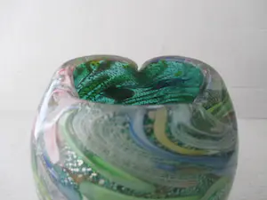 Niet of onleesbaar gesigneerd - Twee monddgeblazen vazen Tutti Frutti kopen? Bied vanaf 1!