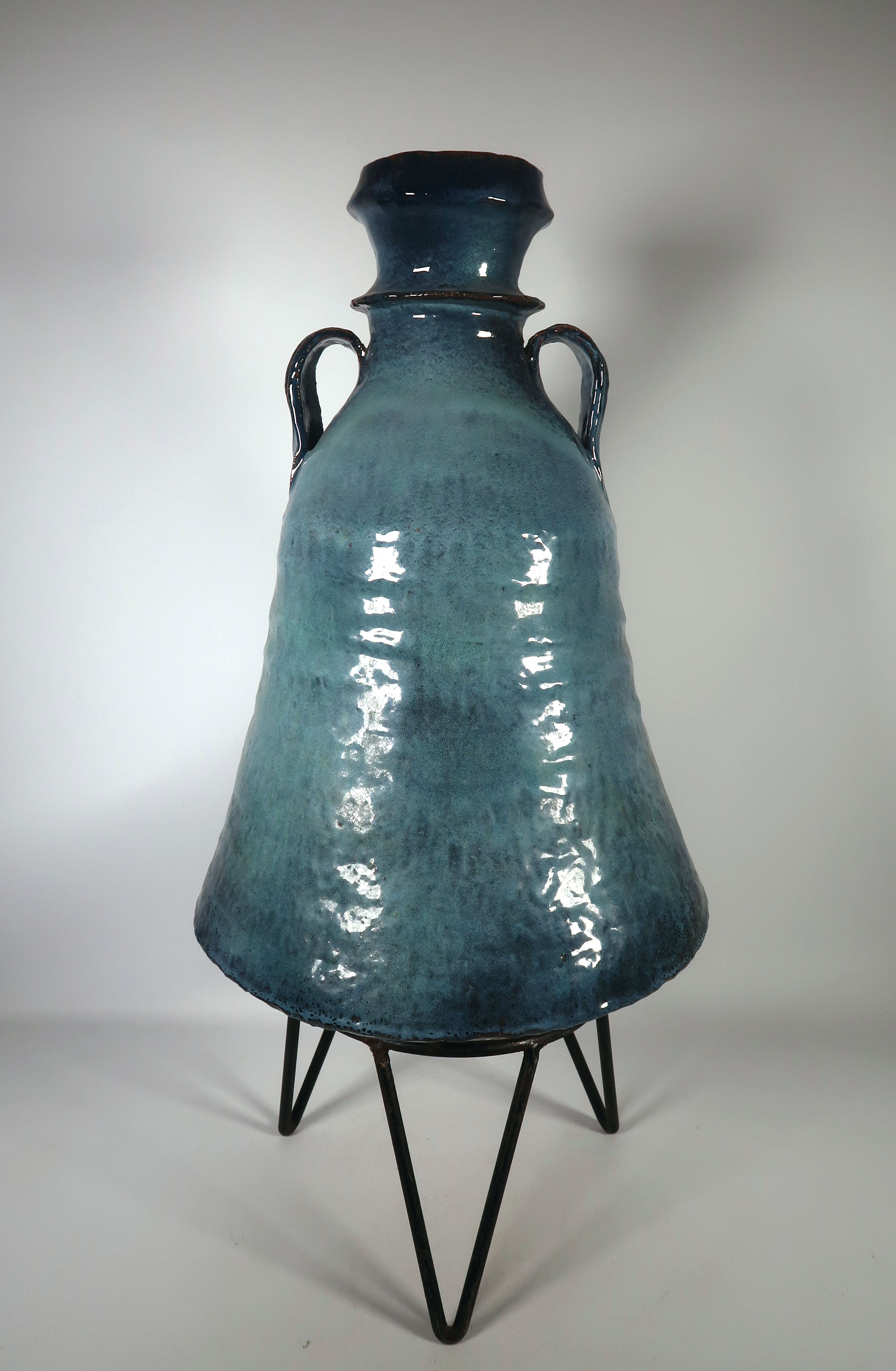 Peter von Hartsvelt Müller - Aardewerk, Amfora vaas met standaard (Groot) kopen? Bied vanaf 70!