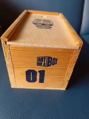 Koninklijke Tichelaar Makkum - Hugo Kaagman – Art on a Box Container 373/500 – Royal Tichelaar Makkum kopen? Bied vanaf 250!