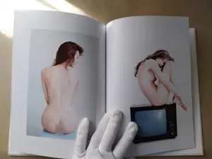 Lidiia Khaikara - "Meisje op de bal" + Fotoboek "Lichte kamers" kopen? Bied vanaf 160!