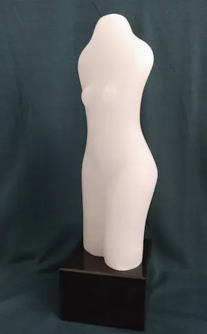 Niet of onleesbaar gesigneerd - Abstract naakt in marmer kopen? Bied vanaf 1!