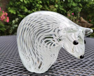 Niet of onleesbaar gesigneerd - Handgemaakte glassculptuur van een ijsbeer kopen? Bied vanaf 1!