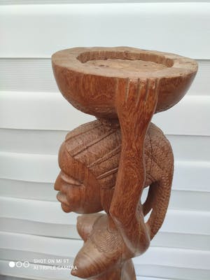 Congo - Vrouwfiguur uit Congo, 1,2m hoog standbeeldje kopen? Bied vanaf 1!