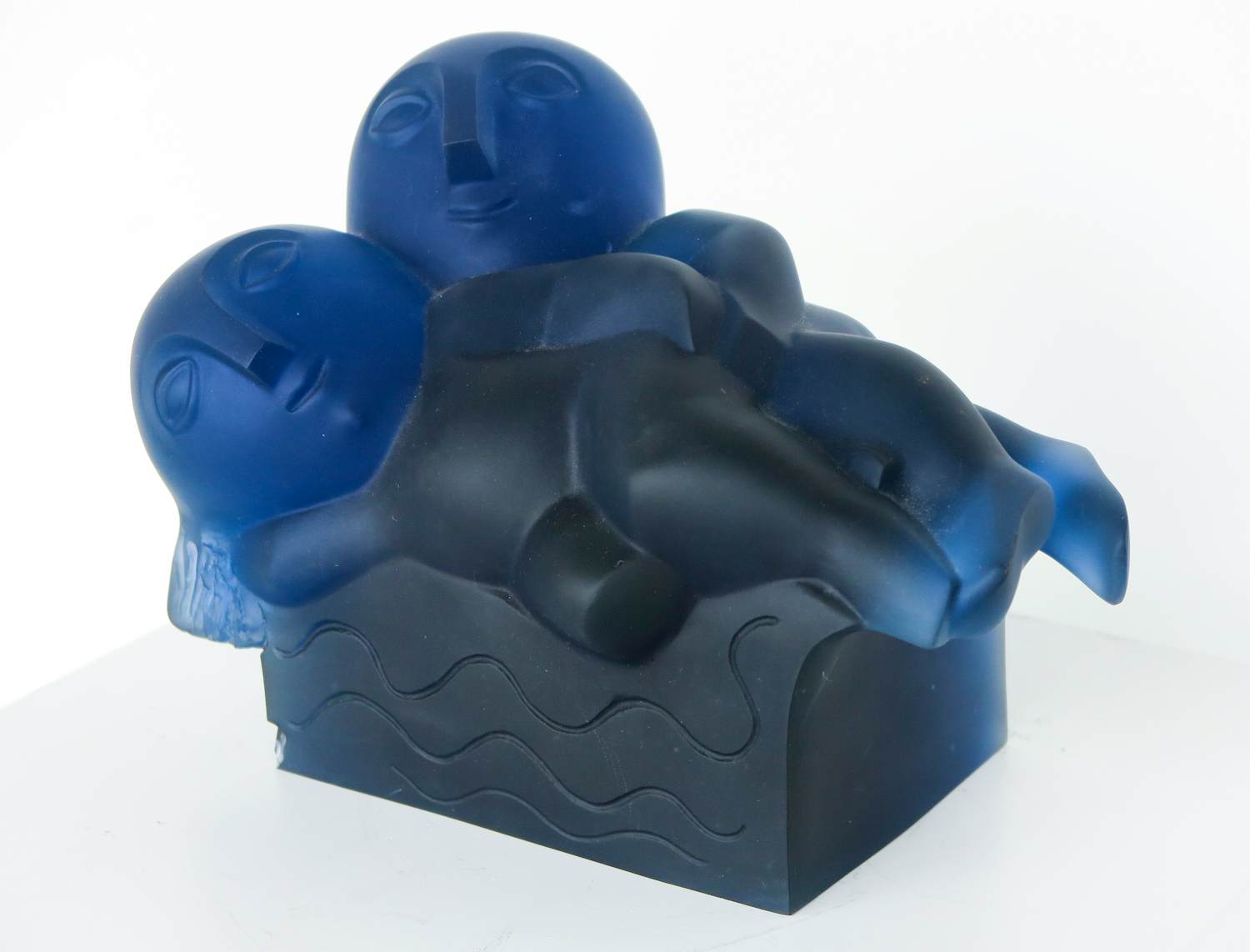 Odile Kinart - Sculptuur van glas, Man en vrouw op een bank verkocht voor € 400!