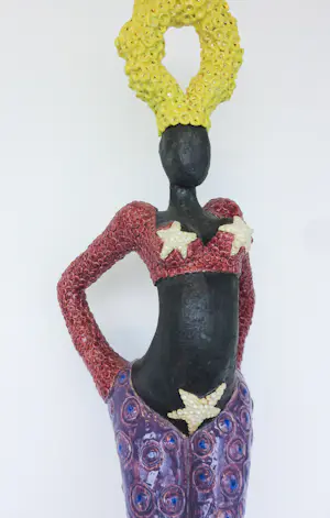 Karin van de Walle - Keramiek, Showgirl kopen? Bied vanaf 800!