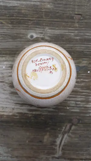 Plateelbakkerij Zenith - Klein bolvaasje dekor Bonny. kopen? Bied vanaf 25!