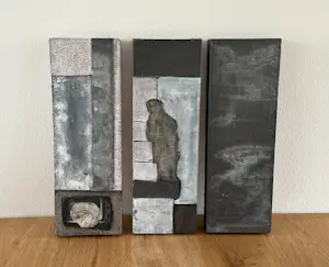 Ageeth Leemkuil - 3-luik compositie nr. 57 – gemengde techniek – galerie werk – 45x45 cm kaufen? Bieten Sie von 45!