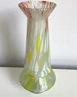 AcheterWilhelm Kralik Sohne - Art Deco vaas met spetters? Enchérissez de 50!