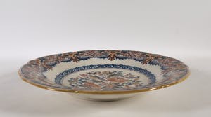 Koninklijke Tichelaar Makkum - Groot polychroom gedecoreerd sierbord kopen? Bied vanaf 1!