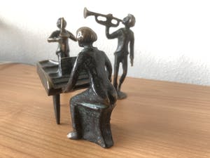 Brons (Onbekend) - 4 Bronze beelden van een orkestje. kopen? Bied vanaf 45!