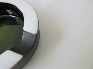 Potterie Ravelli - Asbak met craquele glazuur kopen? Bied vanaf 1!