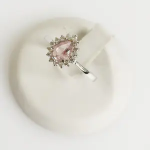 Set met toermalijn en diamanten (hanger, oorbellen en ring) kopen? Bied vanaf 1450!