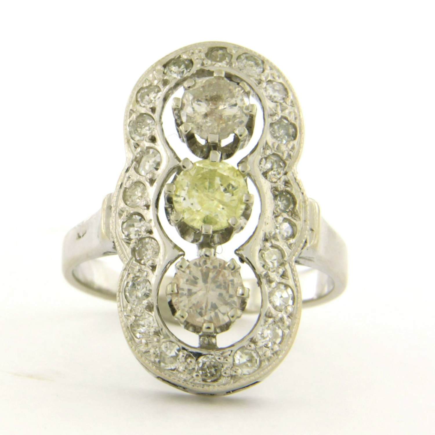 14k witgouden ring met bolsjewiek geslepen diamanten totaal circa 1.50ct kopen? Bied vanaf 760!