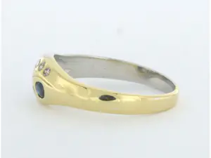 18k bicolour gouden ring met saffier en diamant 0.09 ct kopen? Bied vanaf 400!