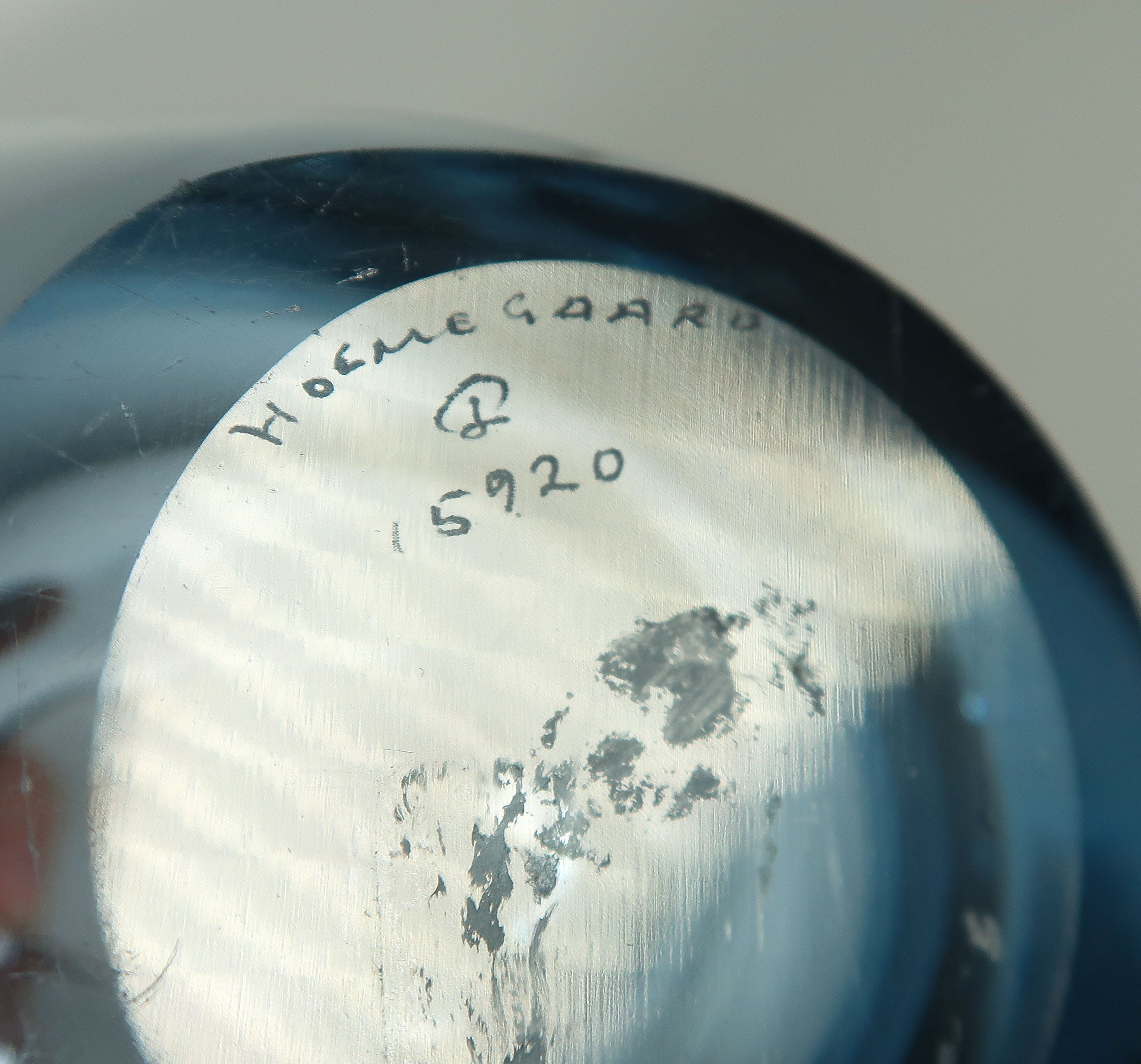 Per Lutken - Kristalglas, Blauw vaasje, uitgevoerd door Holmegaard kopen? Bied vanaf 20!