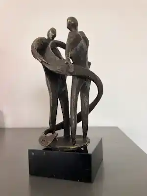 Bernadette Leijdekkers - Twee personen met serpentine verkocht voor € 89!