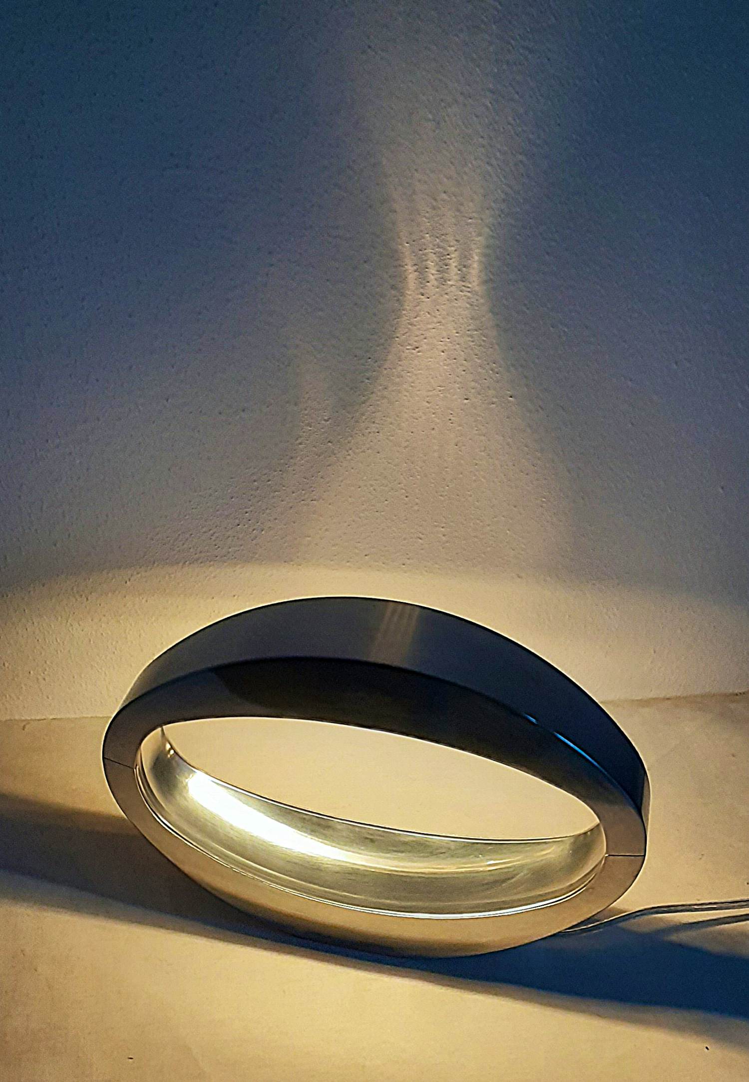 Philips - Philips design tafellamp, Massive "Berio" blank "naturel" aluminium kopen? Bied vanaf 145!