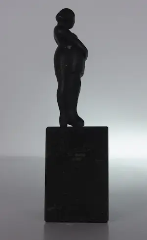 Jan Pieter Leeuwenburgh - Set van drie bronzen beeldjes, Hardloper, Worstelaars en Zwanger kopen? Bied vanaf 300!