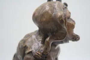 Niet of onleesbaar gesigneerd - Prachtig Rigoletto Beeld Gesigneerd (Gips Gepatineerd) 20e eeuw kopen? Bied vanaf 1!