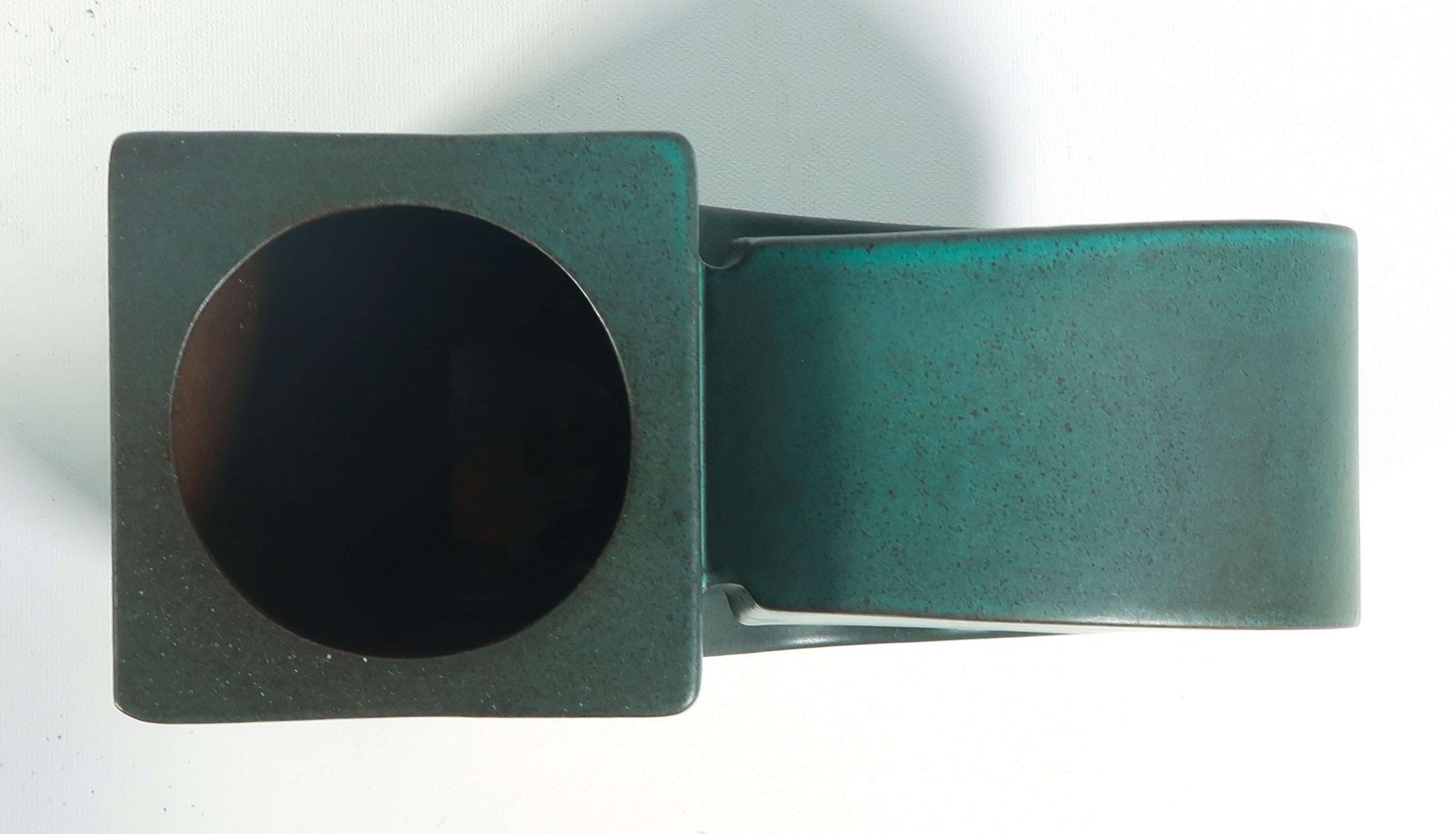 Zweitse Landsheer - Lot van 4 keramieken Cor Unum vazen kopen? Bied vanaf 60!