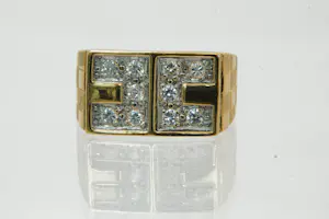Acheter15 - Mooi bewerkte vintage 20Krt gouden ring gezet met 10 zirkonen? Enchérissez de 470!