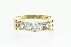 Acheter90- Apart vormgegeven 14 Krt gouden fantasie ring met  4 princess cut zirkonen? Enchérissez de 140!