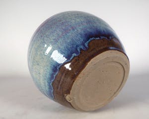 Niet of onleesbaar gesigneerd - Aardewerk, Pot met vogel kopen? Bied vanaf 1!