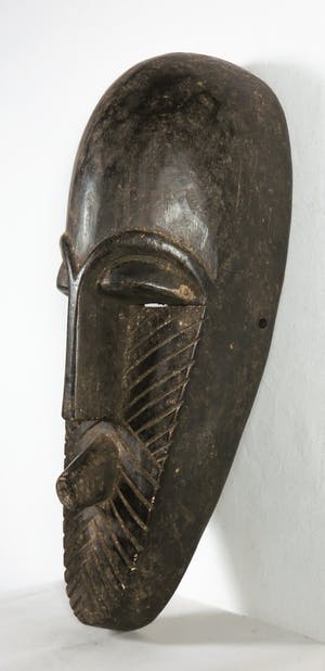 Fang - Donker masker met scarificaties kopen? Bied vanaf 1!