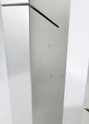 Jan van Dijk - Drie aluminium objecten, 11.112 & 113 kopen? Bied vanaf 1!