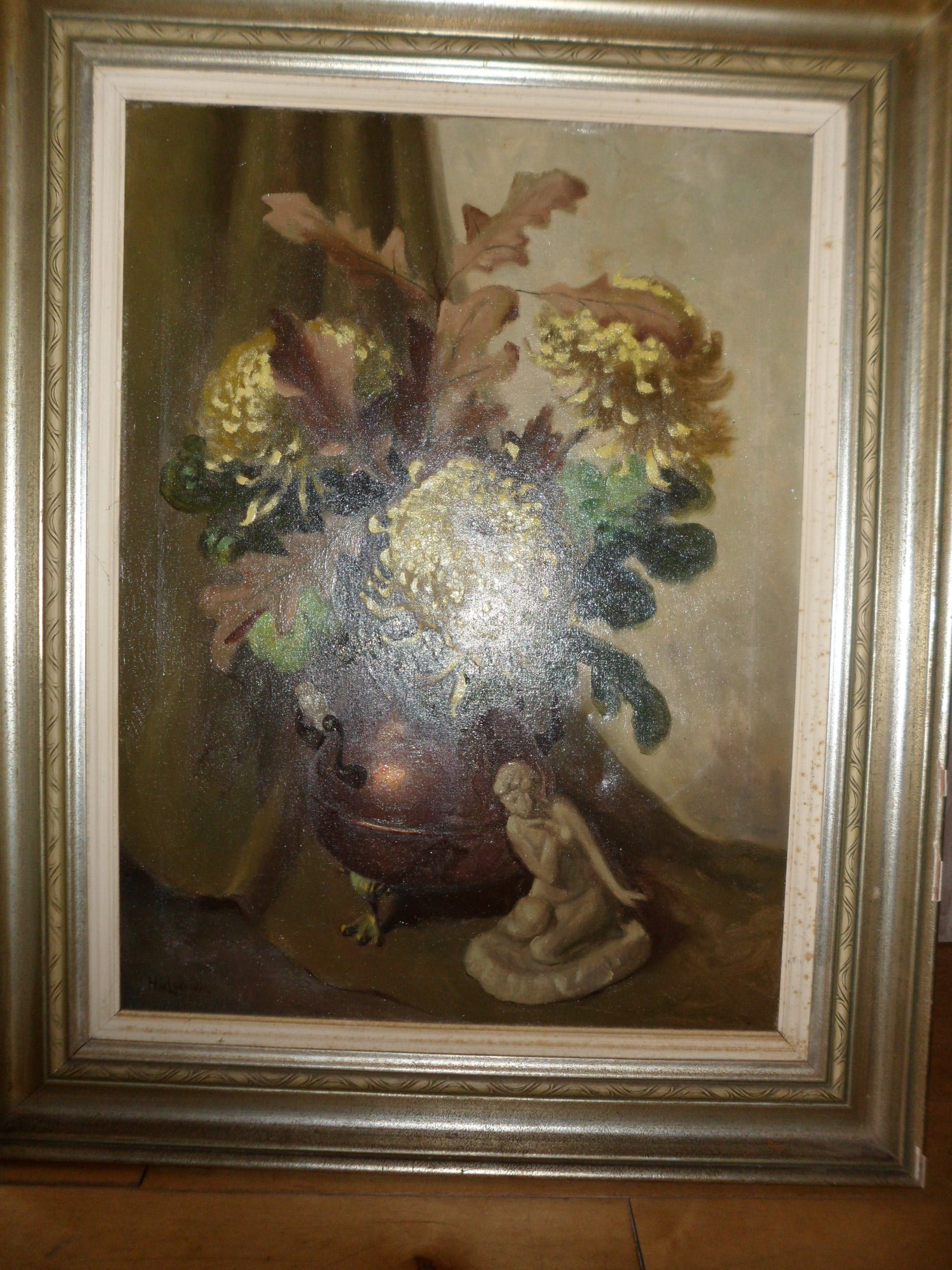 Hendrik van Leeuwen - Stilleven met chrysant kopen? Bied vanaf 30!