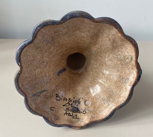 Niet of onleesbaar gesigneerd - C.M. Biagioli Gubbio - Twee hand gedecoreerde Majolica kandelaren kopen? Bied vanaf 1!