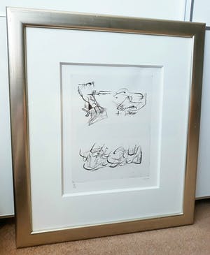 Henry Moore - Three Motives, ets (prachtig ingelijst) kopen? Bied vanaf 550!