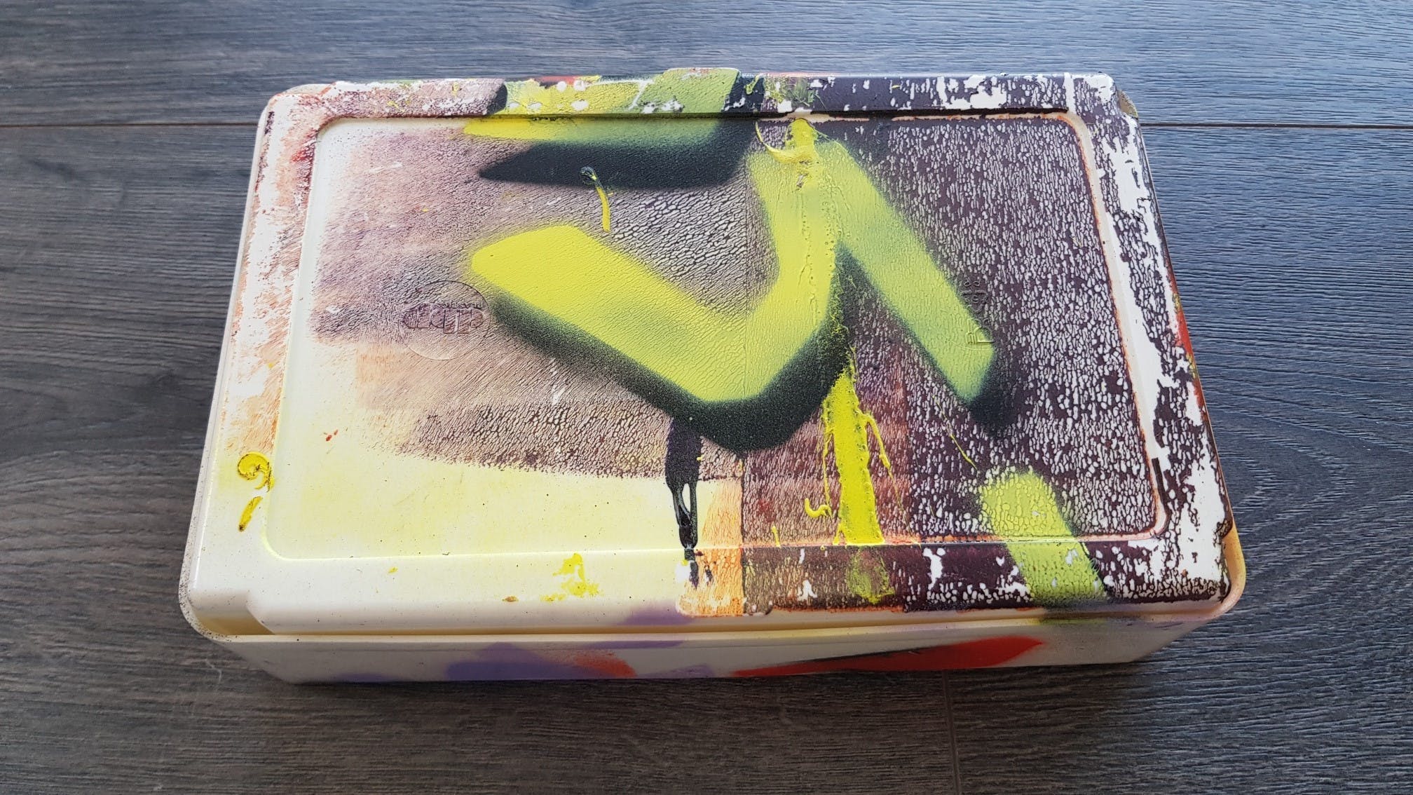 Herman Brood - unieke gesigneerde broodtrommel kopen? Bied vanaf 1!