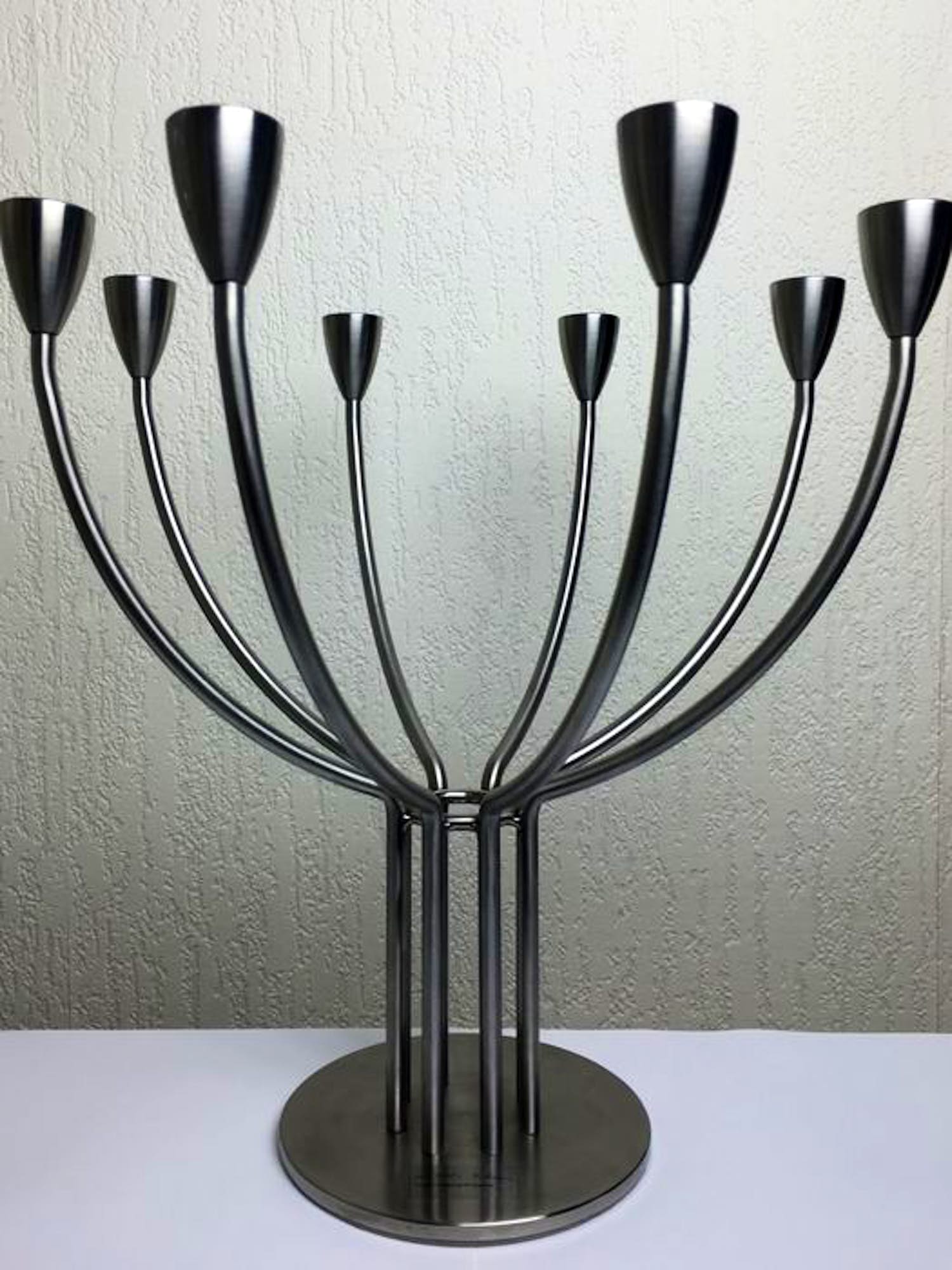 Knut & Marianne Hagberg - Achtarmige kandelaar verkocht voor € 50!