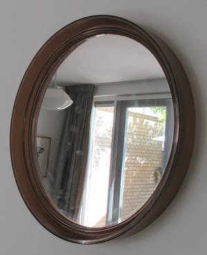 Niet of onleesbaar gesigneerd - Vintage smoked glass brown round mid century modern Space Age French plastic mir kopen? Bied vanaf 1!