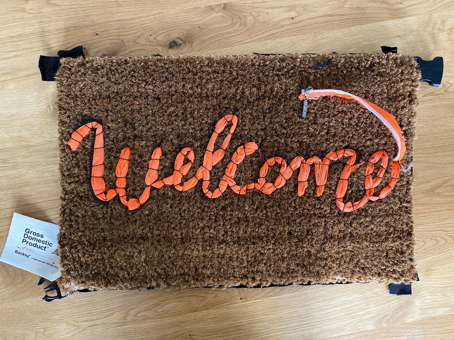 Banksy - Banksy x Love Welcomes GDP Welcome Mat kopen? Bied vanaf 1950!